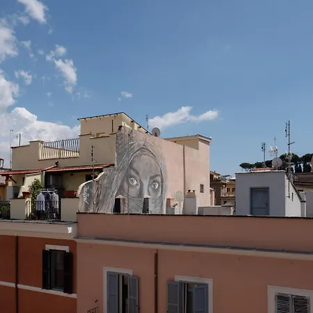 Spacious Bright Apartment Next To The Vatican - Large Elevator! *